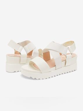 Dream Pairs NWT❗️NIB White Women's Platform Strappy Sandals